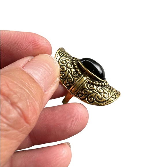 Boho Tribal Style Antique Gold Engraved Ring with Black Center Stone - Picture 6 of 6
